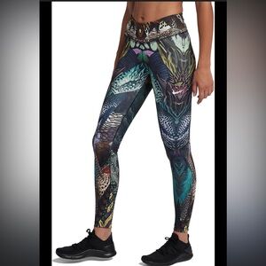 Nike Dri-FIT birds of paradise Animal Print Leggings